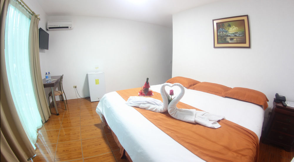 Hotel Mar Azul Manta Kültér fotó